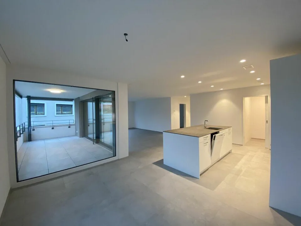 Appartamento di 4,5 locali luminoso nel complesso "Neualtwil" – foto 4 di 8