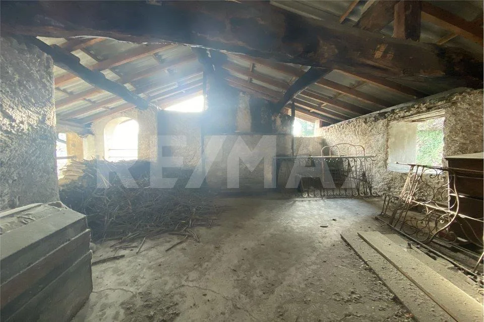 14 Zimmer Einfamilienhaus in Carabbia – Foto 7 von 13