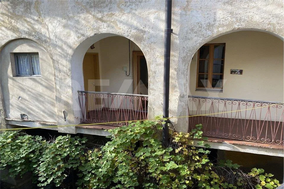 14 Zimmer Einfamilienhaus in Carabbia – Foto 13 von 13