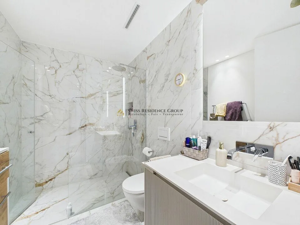 Luxury meets modernity – photo 13 of 17