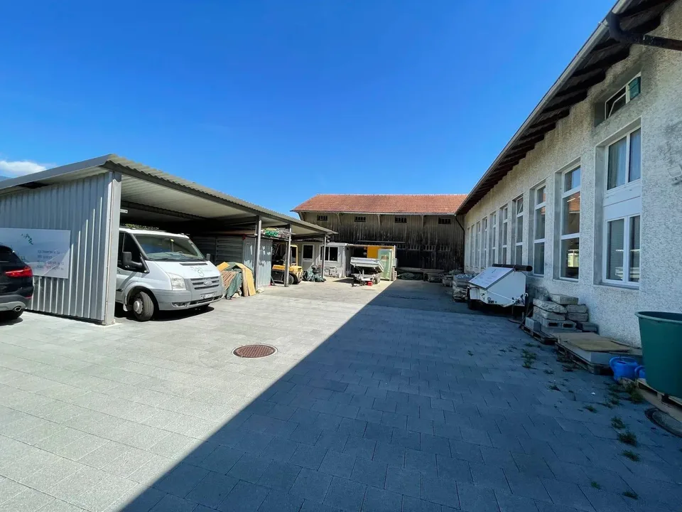 Wohn-/Gewerbeliegenschaft mit 4 Einheiten in Leuzigen kaufen – photo 5 sur 5