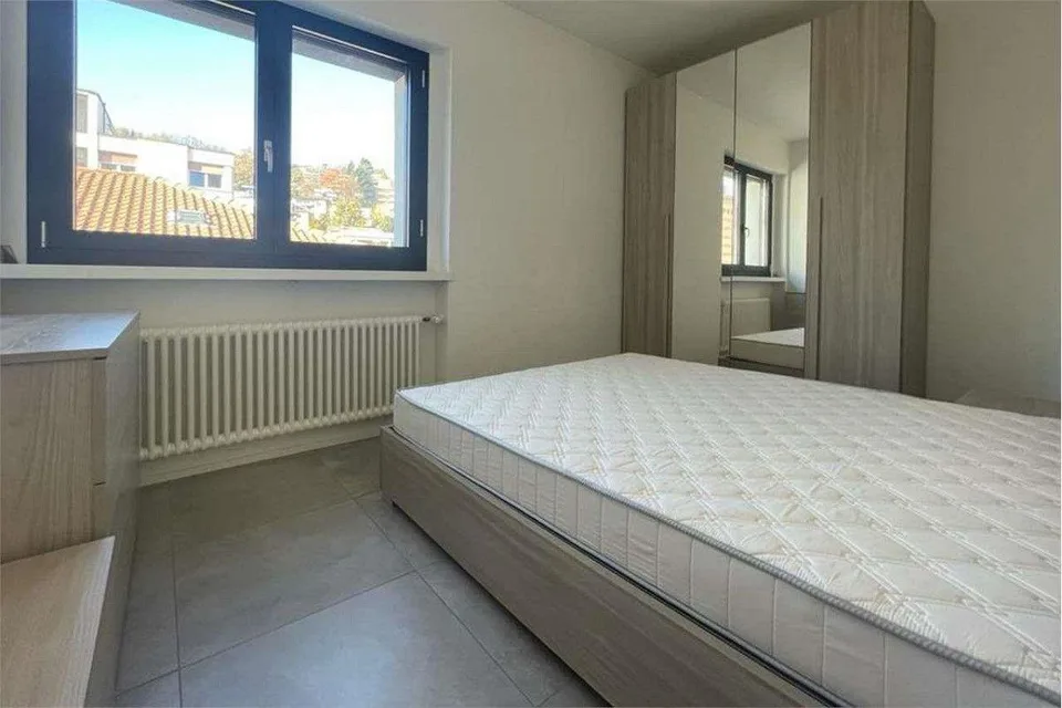 Appartement mansardé meublé dans le centre de Lugano – photo 5 sur 9
