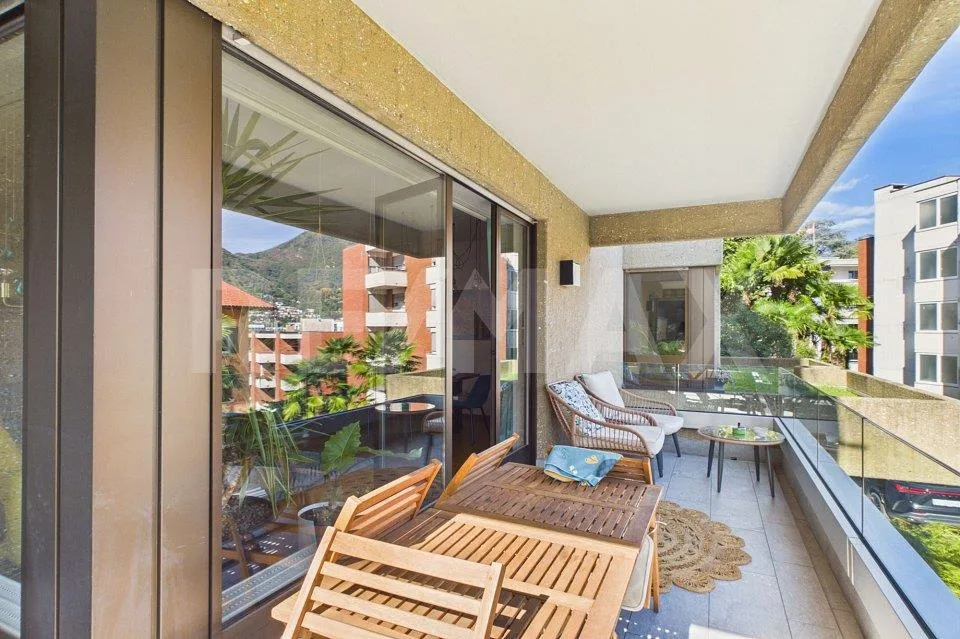 2 ½ locali a Lugano con grande terrazza e posto auto in autorimessa – foto 8 di 13