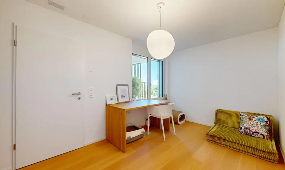 Exklusive Terrassenwohnung mit 104 m² Terrasse und Alpenblick – Foto 5 von 11