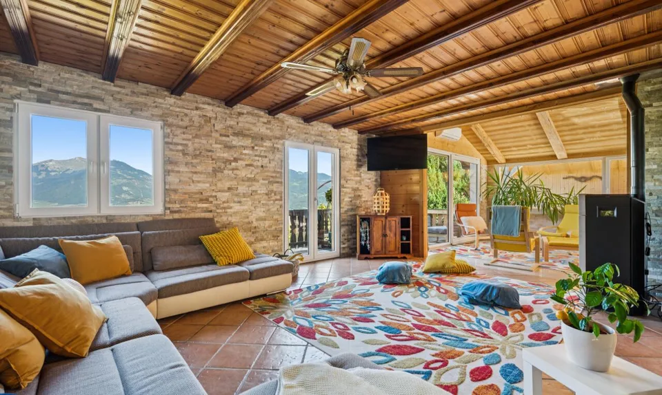 8.5 Zimmer Chalet in Collombey – Foto 4 von 11