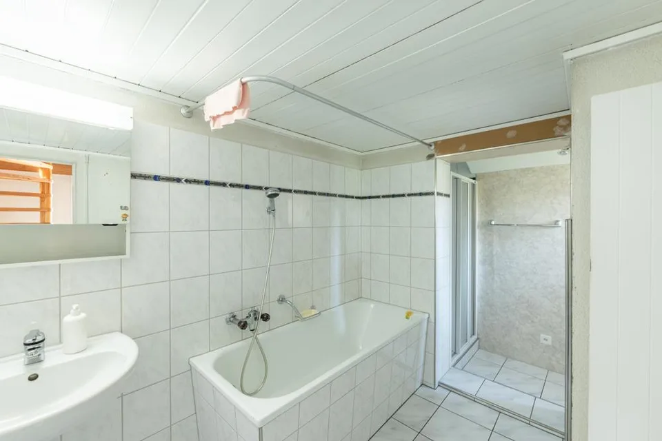 Mehrfamilienhaus mit Potenzial – photo 5 sur 7