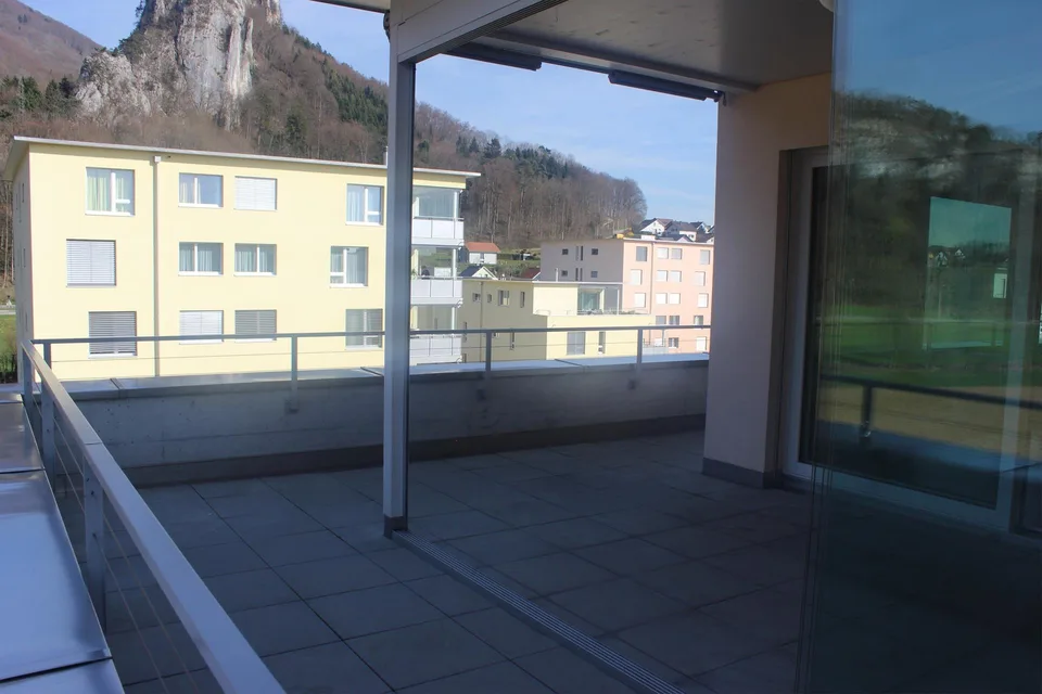 Schöne, moderne 3.5-Zimmer-Attika-Wohnung im Wohnpark Leuenfeld – foto 12 di 14