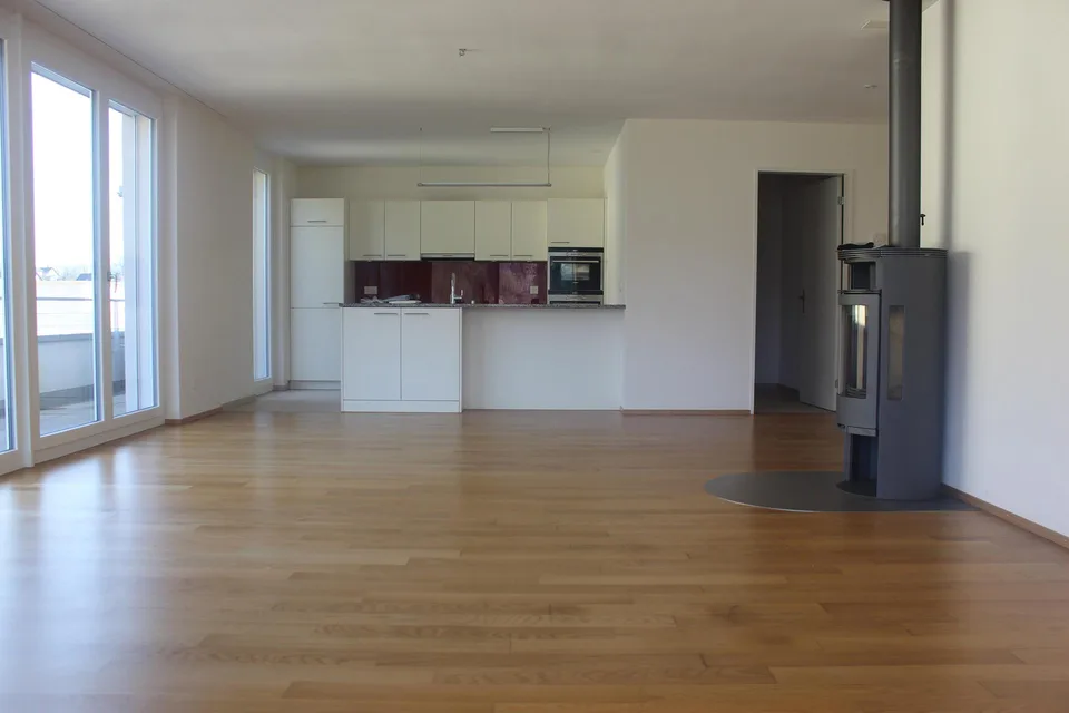 Schöne, moderne 3.5-Zimmer-Attika-Wohnung im Wohnpark Leuenfeld – foto 4 di 14