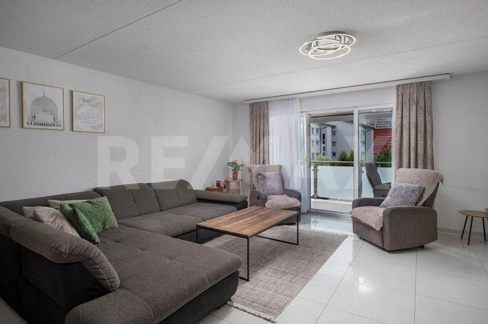 4.5-Zimmer-Wohnung mit sonnigem Balkon und hochwertiger Ausstattung... – foto 8 di 13