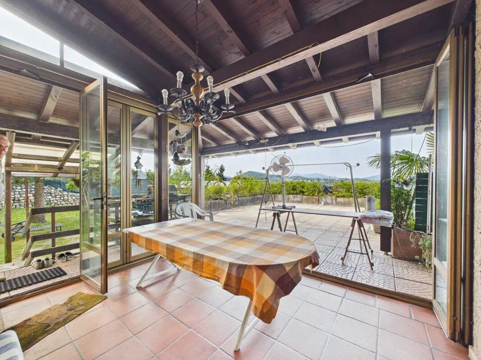 Bellissima casa con la vista mozzafiato – Foto 15 von 30