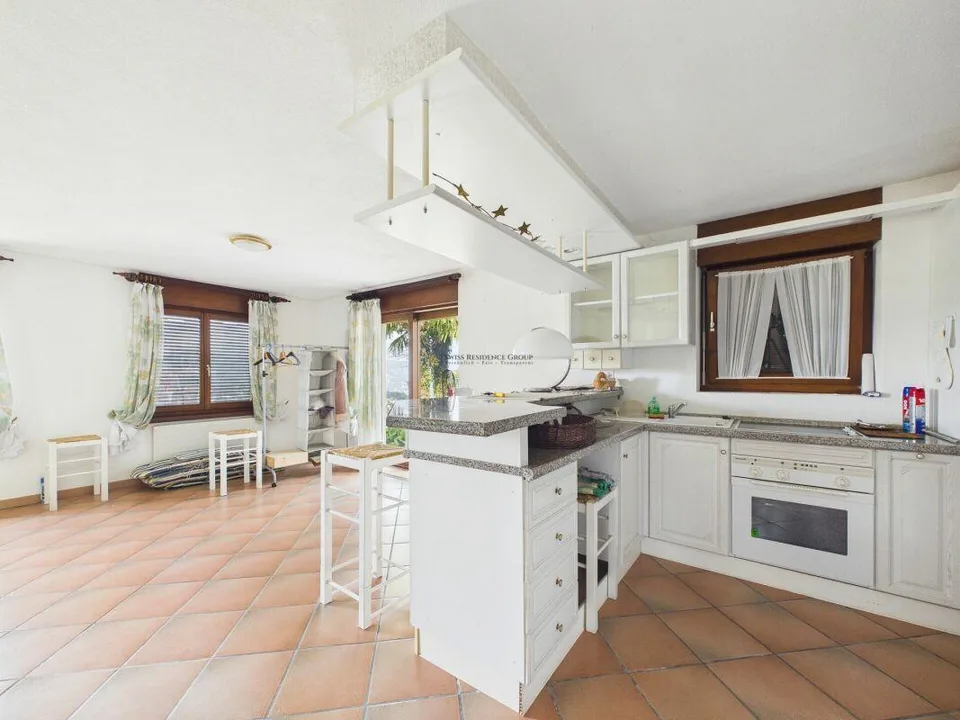 Bellissima casa con la vista mozzafiato – Foto 2 von 30