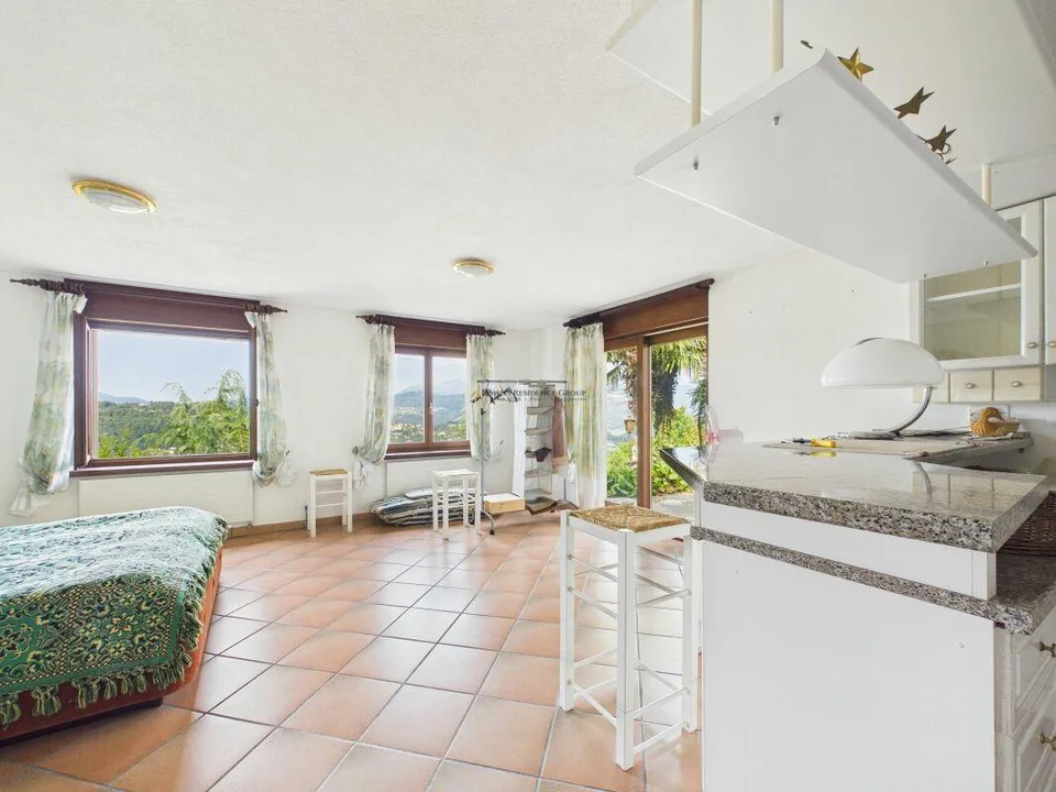 Bellissima casa con la vista mozzafiato – Foto 3 von 30