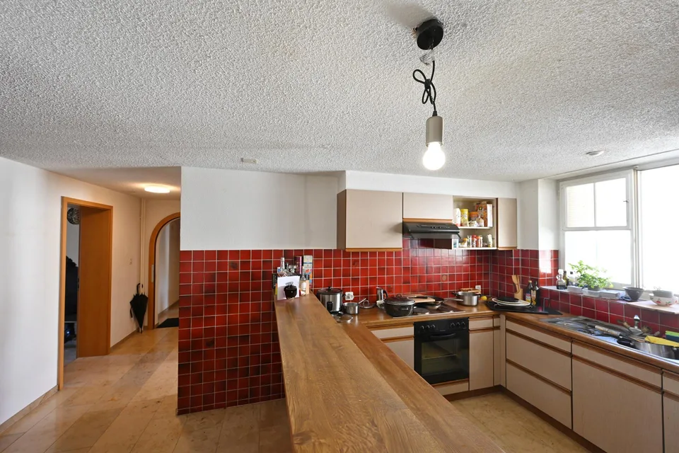 Restaurant mit Wohnungen und Zimmer sowie Scheune – photo 15 sur 29
