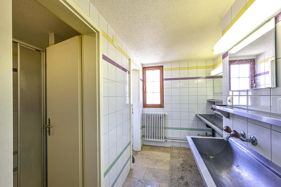 Restaurant mit Wohnungen und Zimmer sowie Scheune – photo 11 sur 29