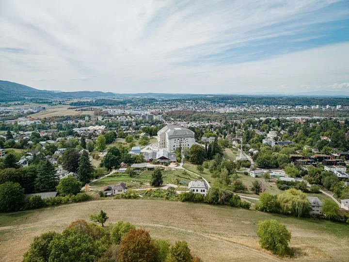 693 M² BAULAND AN BEGEHRTER HANGLAGE IN DORNACH – Foto 7 von 8