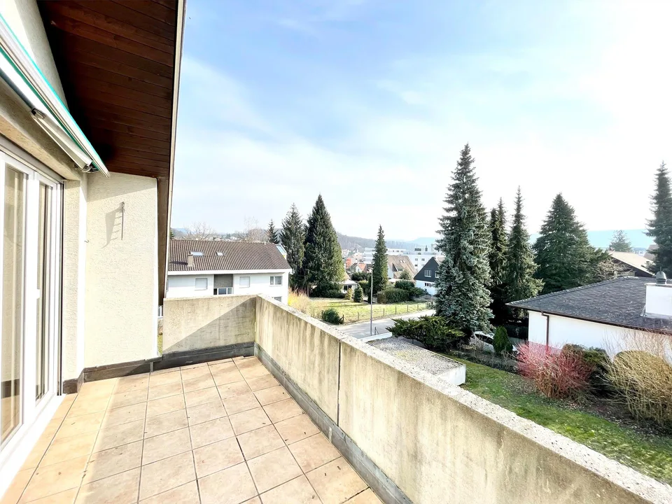 Ampio balcone - cucina nuova - centrale ma tranquilla - vicino ai trasporti pubblici e allo shopping – foto 7 di 10