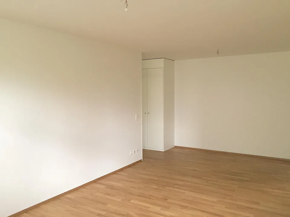Helle 2.5 Zimmer Wohnung direkt beim Spalentor – photo 6 sur 9