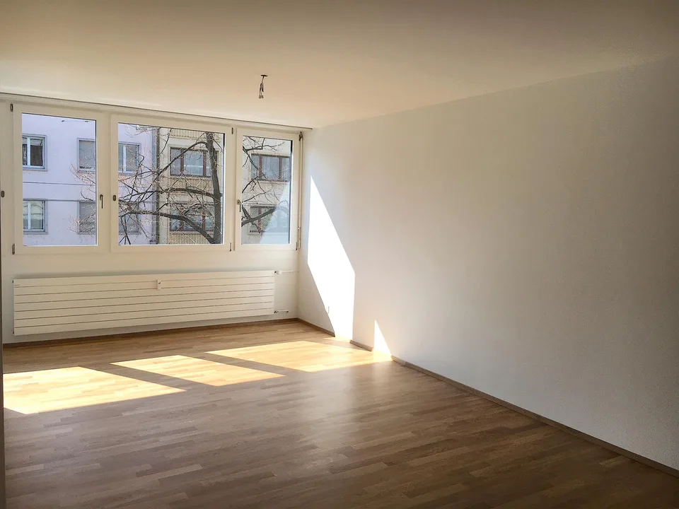Helle 2.5 Zimmer Wohnung direkt beim Spalentor – photo 7 sur 9