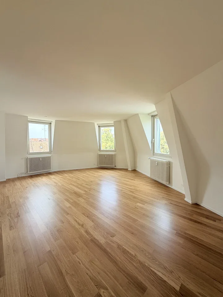 Wohnen auf 2 Ebenen – frisch renovierte 5.5-Zimmer-Maisonettewohnung – Foto 3 von 12