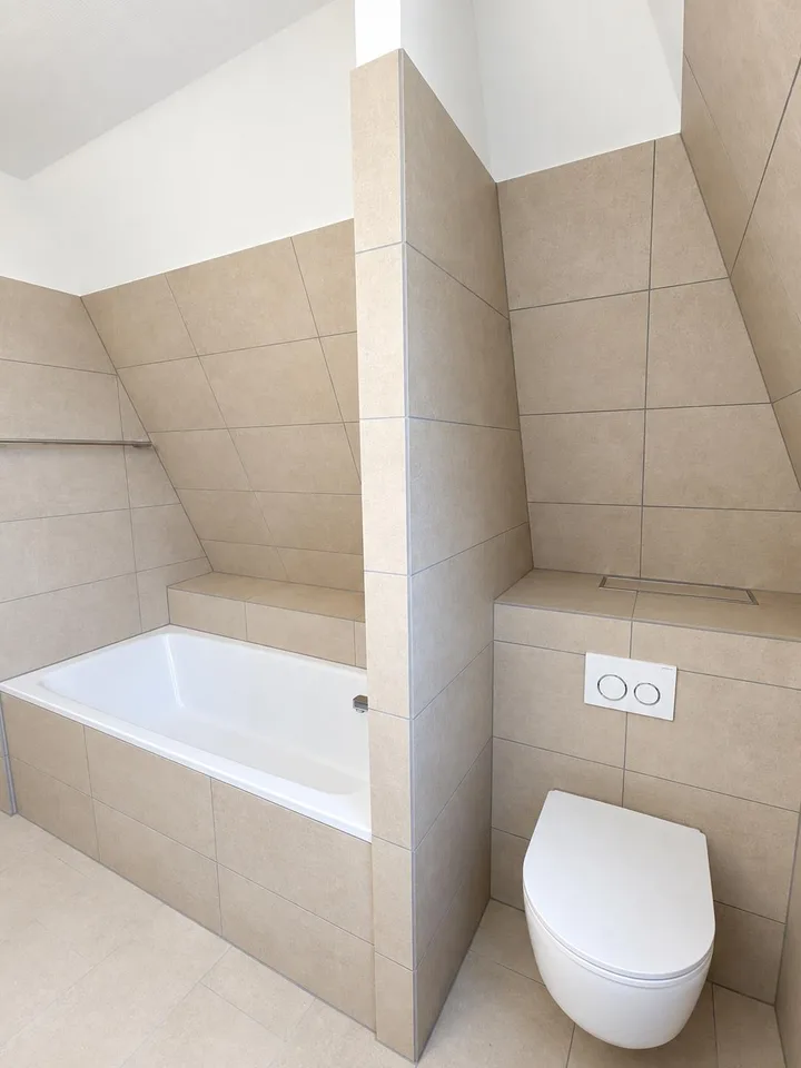 Wohnen auf 2 Ebenen – frisch renovierte 5.5-Zimmer-Maisonettewohnung – Foto 6 von 12