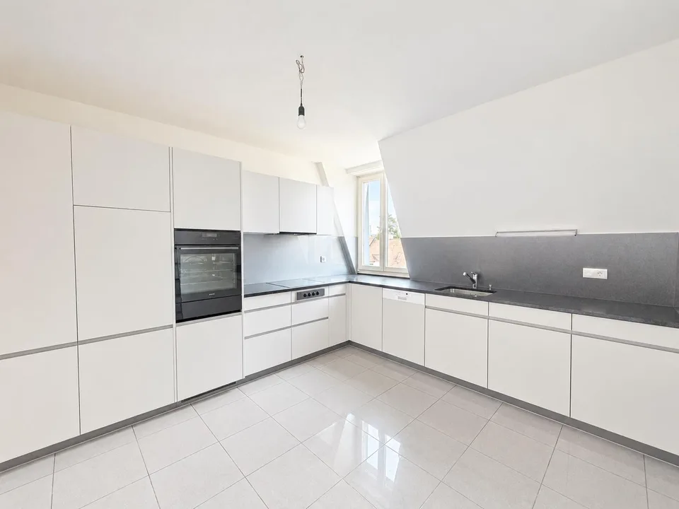 Wohnen auf 2 Ebenen – frisch renovierte 5.5-Zimmer-Maisonettewohnung – Foto 2 von 12