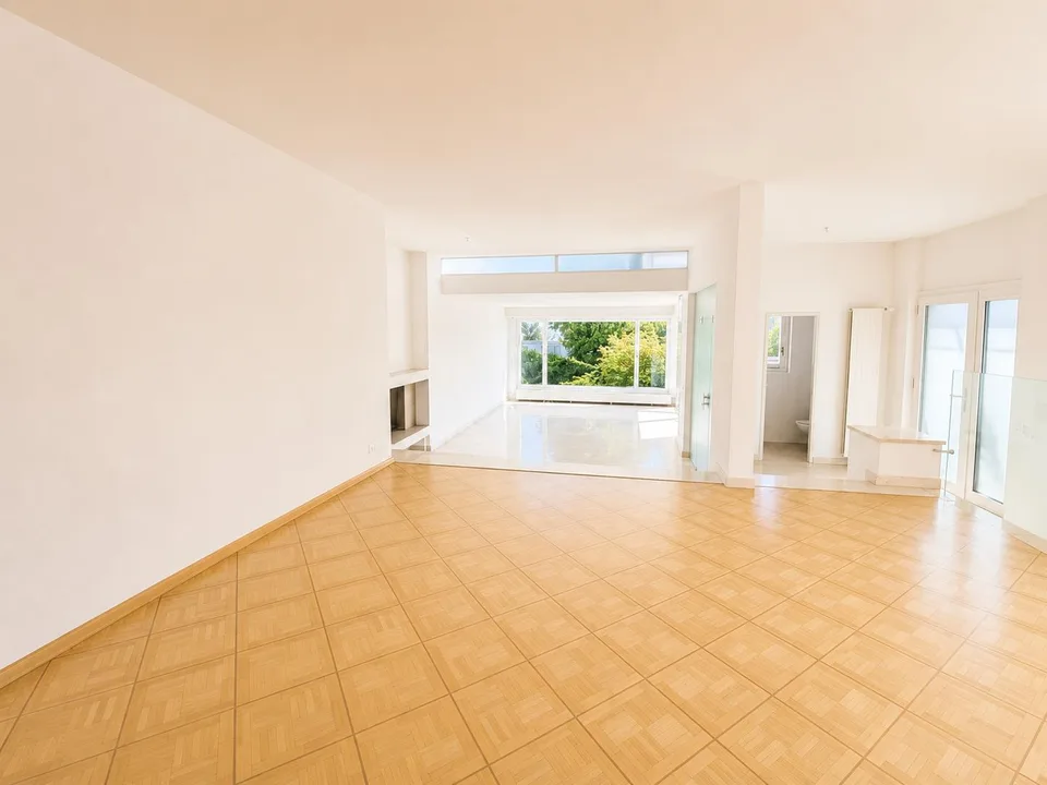Wohnen wie im Einfamilienhaus – exklusive 5.5-Zimmerwohnung mit Garten – foto 3 di 15