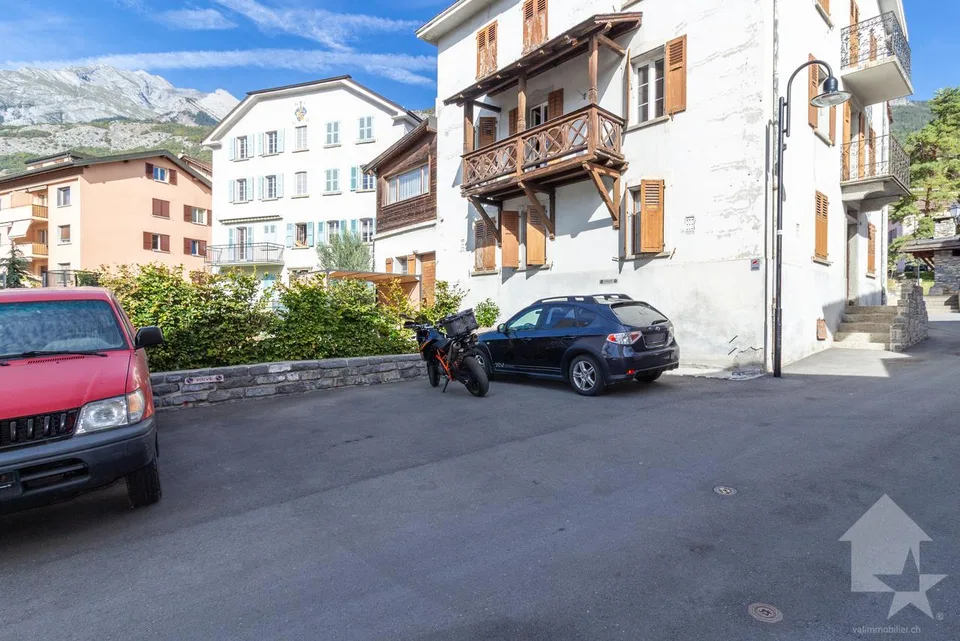 Résidence de caractère de 3 appartements avec situation idéale – photo 4 sur 28
