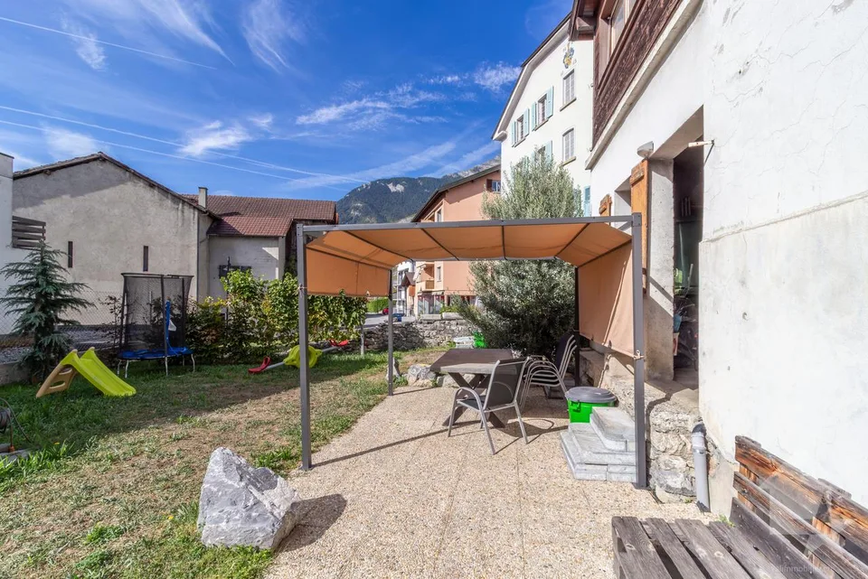 Résidence de caractère de 3 appartements avec situation idéale – photo 5 sur 28