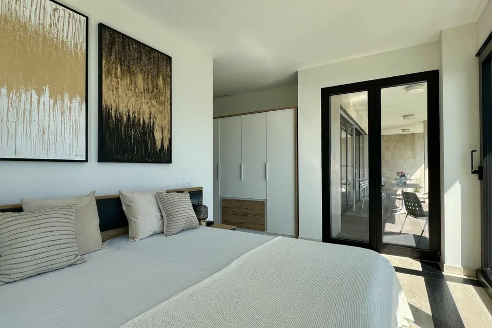 Exklusives Wohnen mit 180°Seesicht, Wellnessbereich & Pool – photo 18 of 30