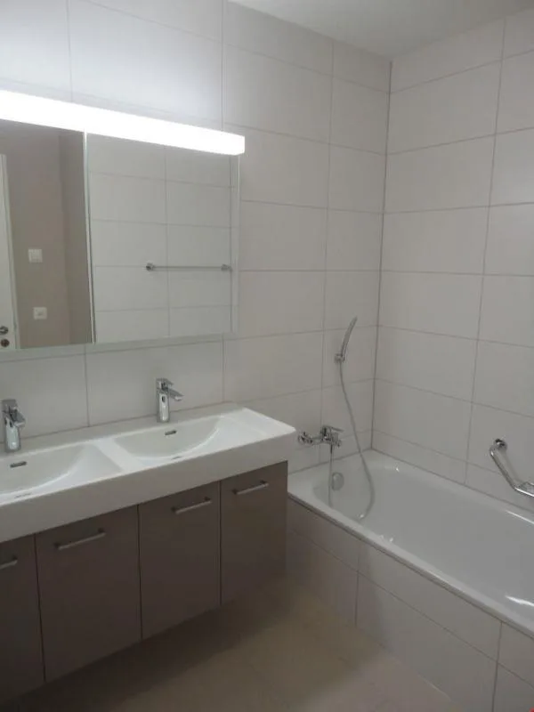 Attraktive 4.5 Zimmerwohnung Nähe Bachgraben – Foto 3 von 12