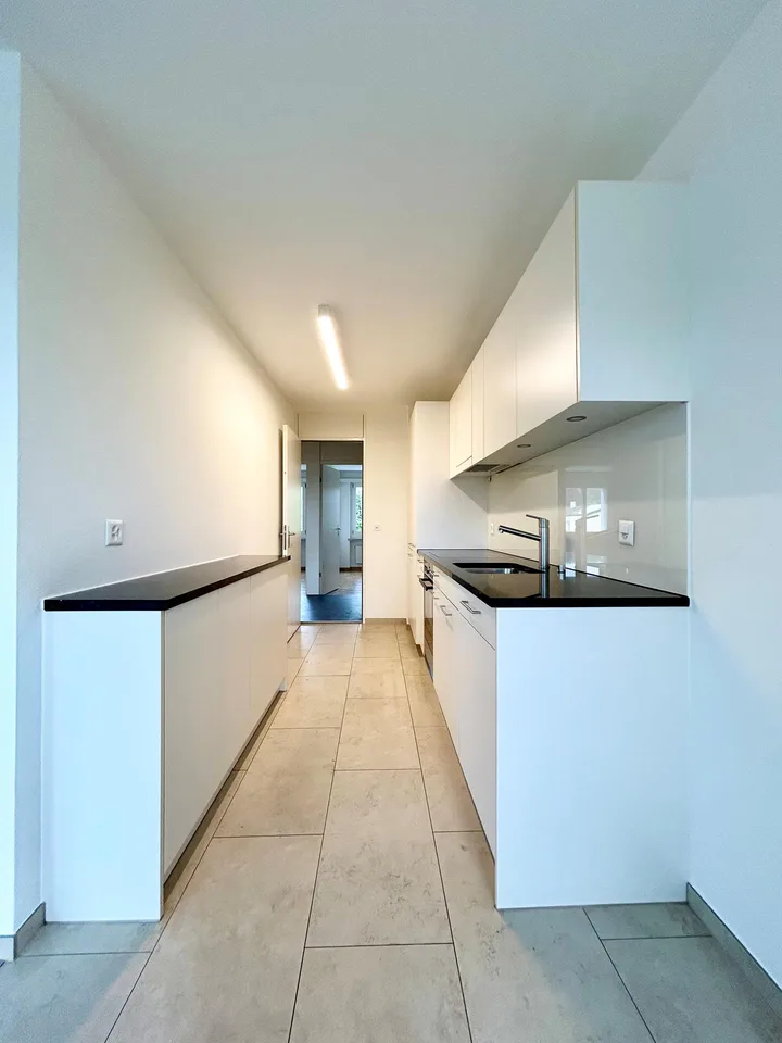 Frisch sanierte 4.5-Zimmerwohnung 104m2 zu vermieten – Foto 6 von 8