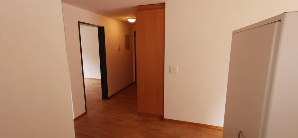3½-Zimmer-Wohnung im 2. Obergeschoss in Meiringen – Foto 3 von 8