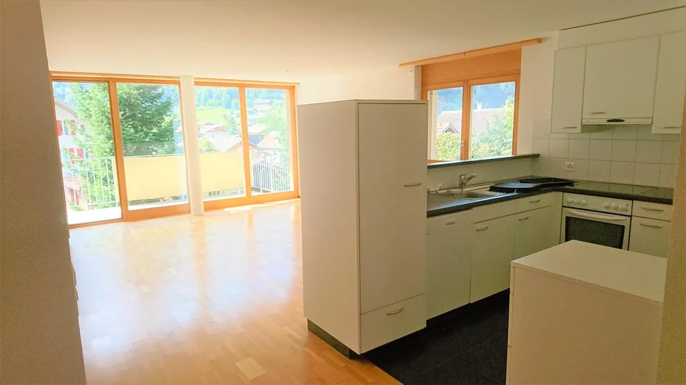 3½-Zimmer-Wohnung im 2. Obergeschoss in Meiringen – Foto 2 von 8