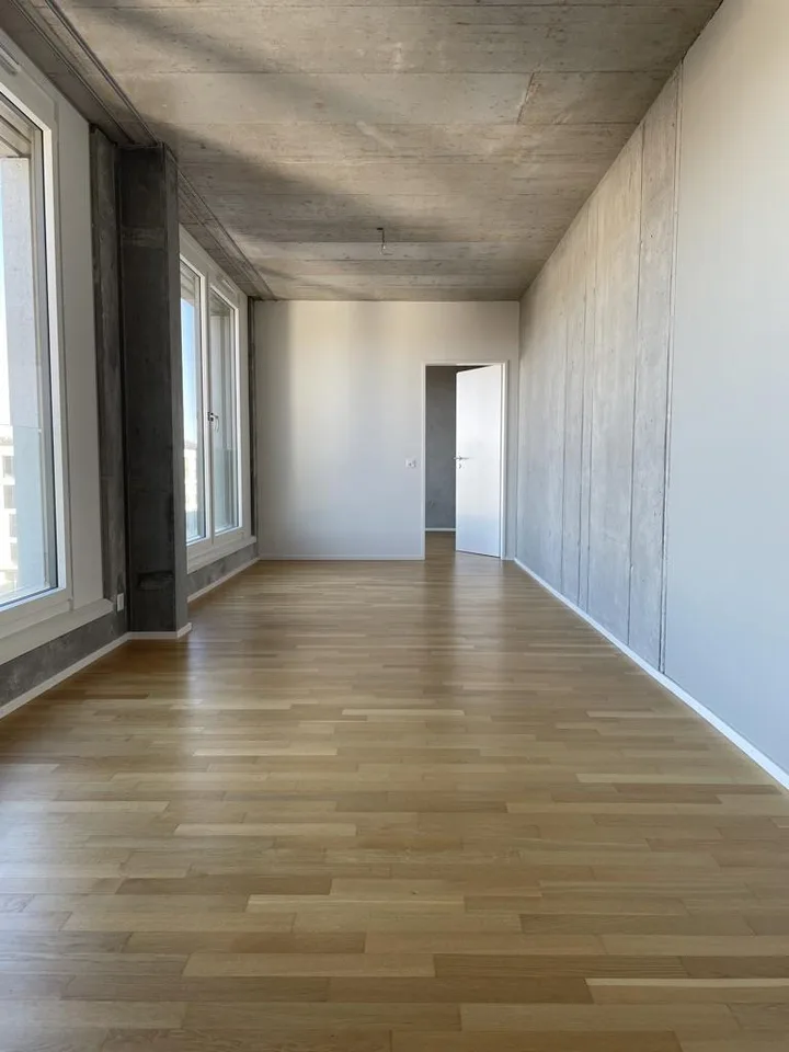 Attraktive 2.5 - Zimmerwohnung direkt beim Bahnhof mit Weitsicht – foto 3 di 5