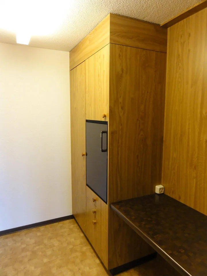 geräumige, helle 2 1/2 Zimmer-Wohnung – Foto 5 von 9