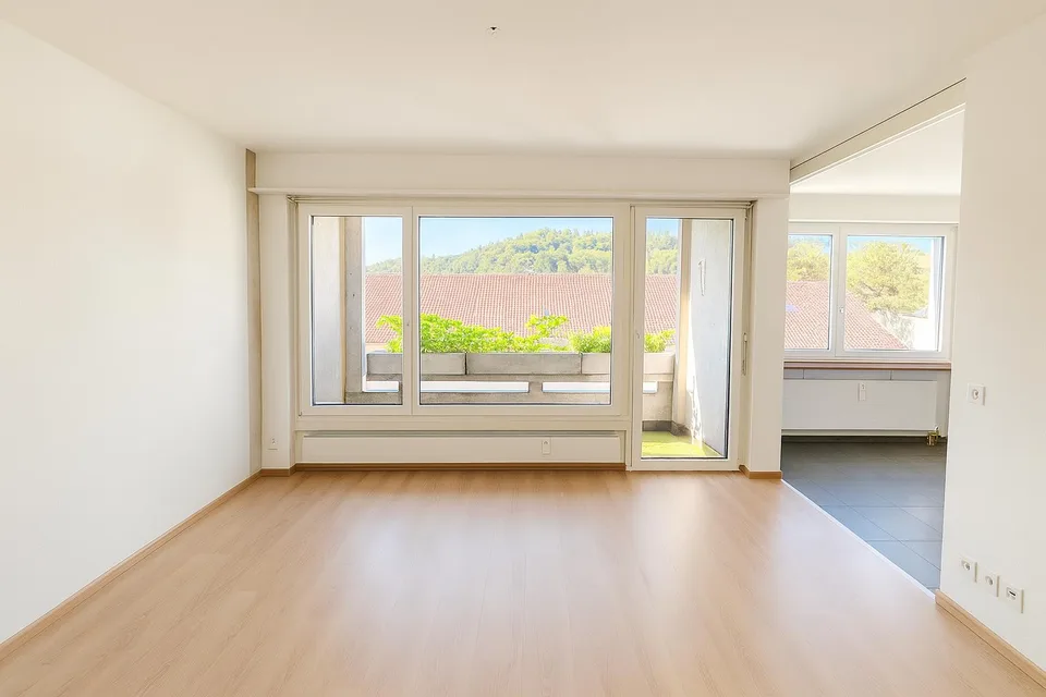 Lichtdurchflutetes Zuhause mit Balkon, Lift & idealer ÖV-Anbindung – Foto 3 von 6