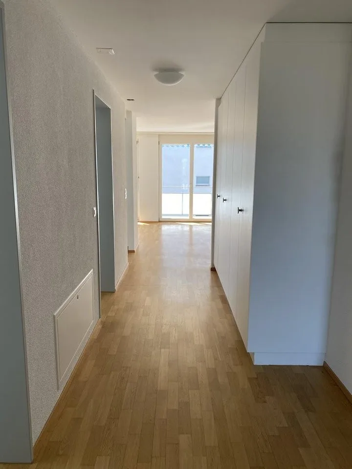 Moderne Wohnung am Fusse des Gurtens – Foto 6 von 9