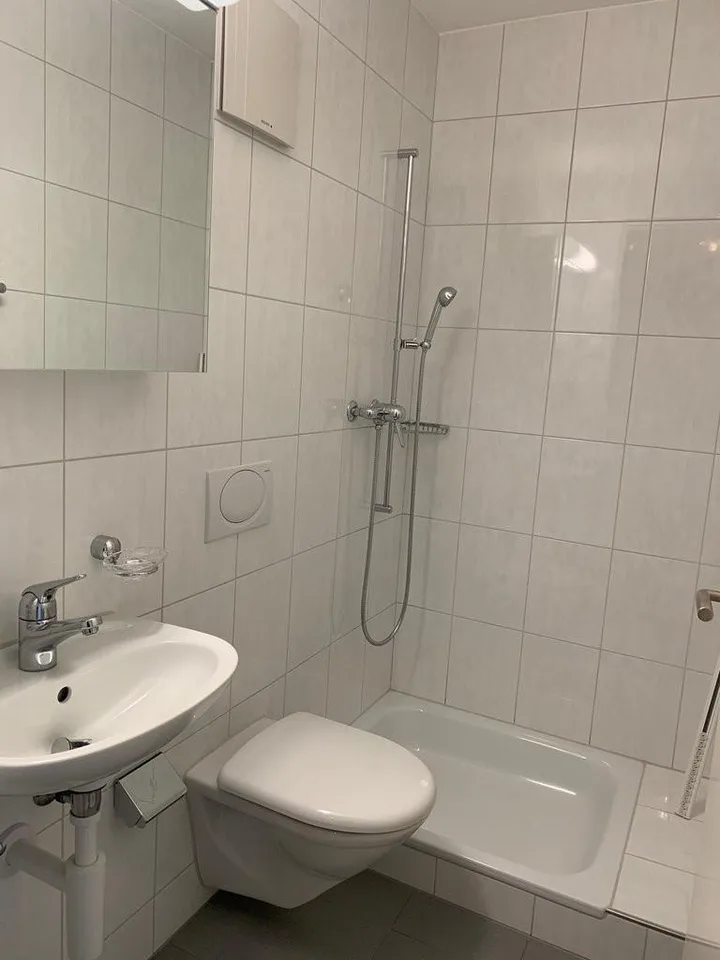 Moderne Wohnung am Fusse des Gurtens – Foto 5 von 9