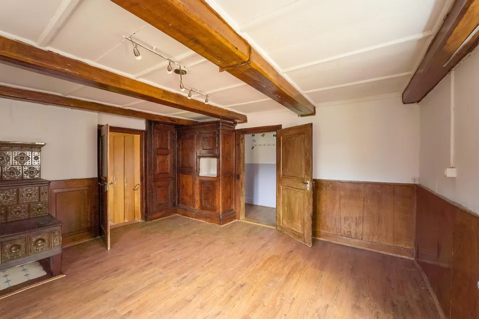 Farmhouse with large building land reserve – photo 4 of 13