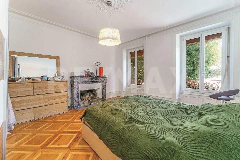 Immeuble de rendement : 2 surfaces commerciales et 4 appartements 3... – Foto 6 von 13