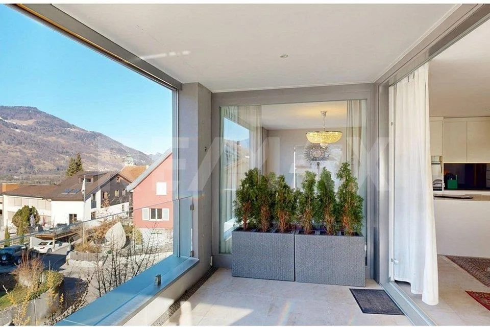 5½ Zimmerwohnung mit 2 Tiefgaragenplätzen und Disponibelraum – foto 5 di 11