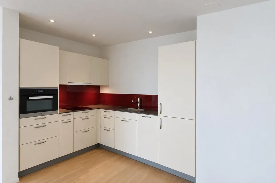 Vie moderne - appartement de 3,5 pièces adapté aux personnes âgées avec beaucoup de confort – photo 3 sur 12