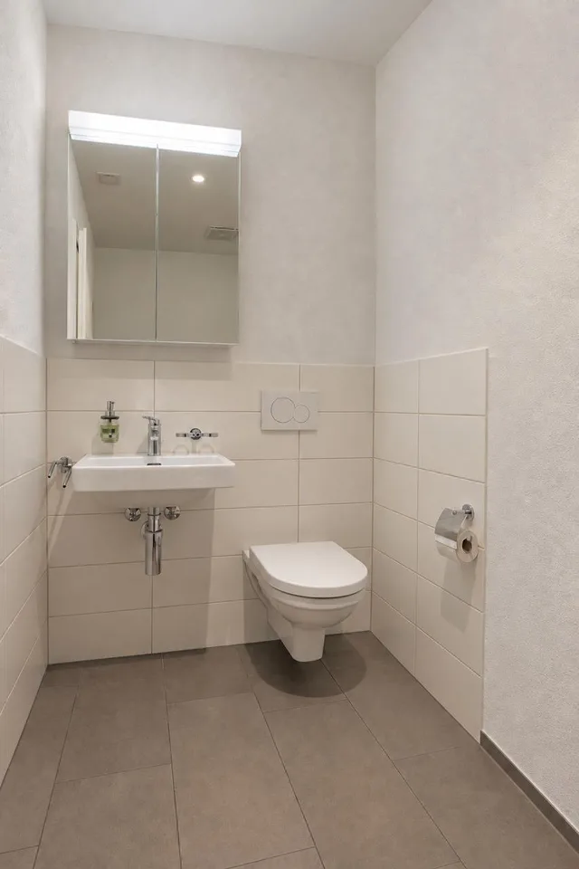 Vie moderne - appartement de 3,5 pièces adapté aux personnes âgées avec beaucoup de confort – photo 10 sur 12