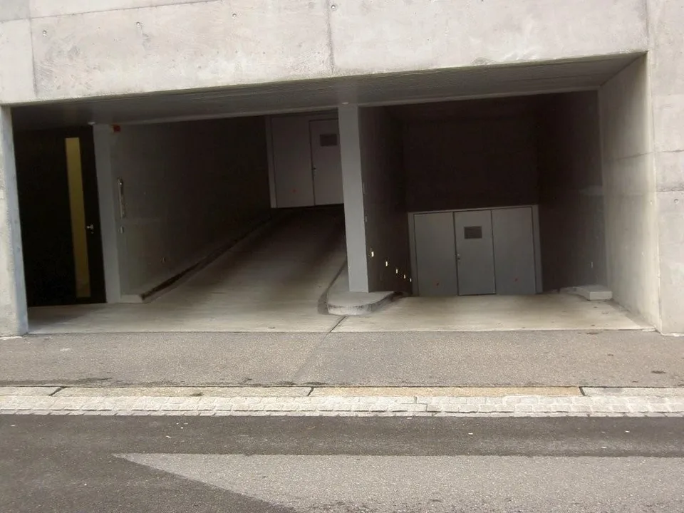 In Stadt Nähe ein Trockenplatz für Ihr Fahrzeug – photo 2 sur 2