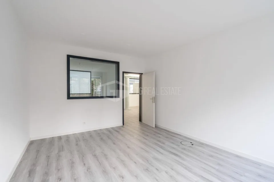 GERÄUMIGES BÜRO IN DER NÄHE DES BAHNHOFS | SPAZIOSO UFFICIO VICINO ... – Foto 10 von 13