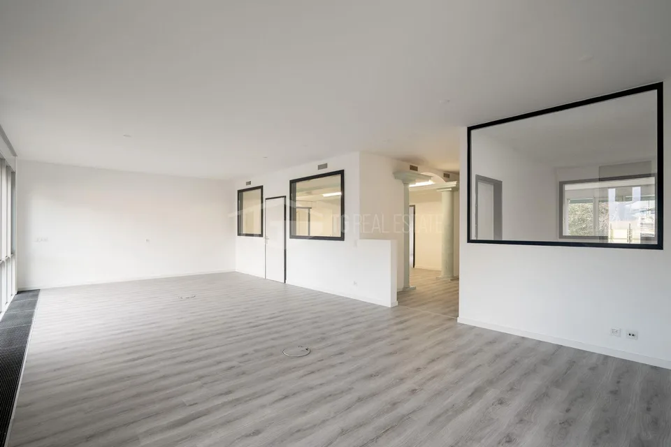 GERÄUMIGES BÜRO IN DER NÄHE DES BAHNHOFS | SPAZIOSO UFFICIO VICINO ... – Foto 7 von 13