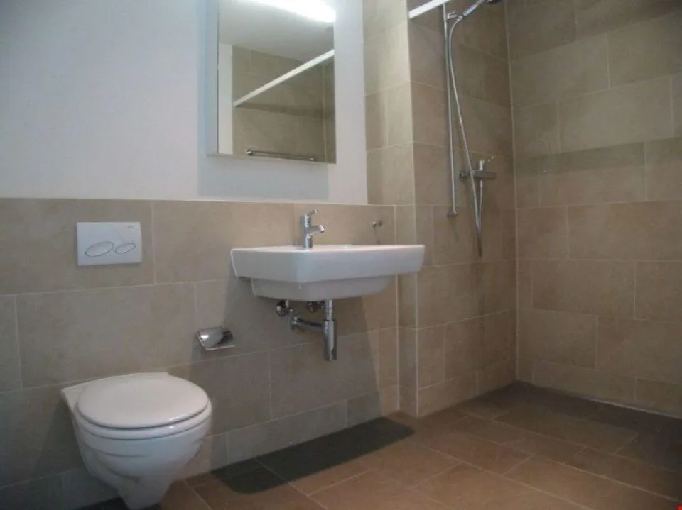 Grosszügige, helle 4.5-Zimmerwohnung – Foto 6 von 9