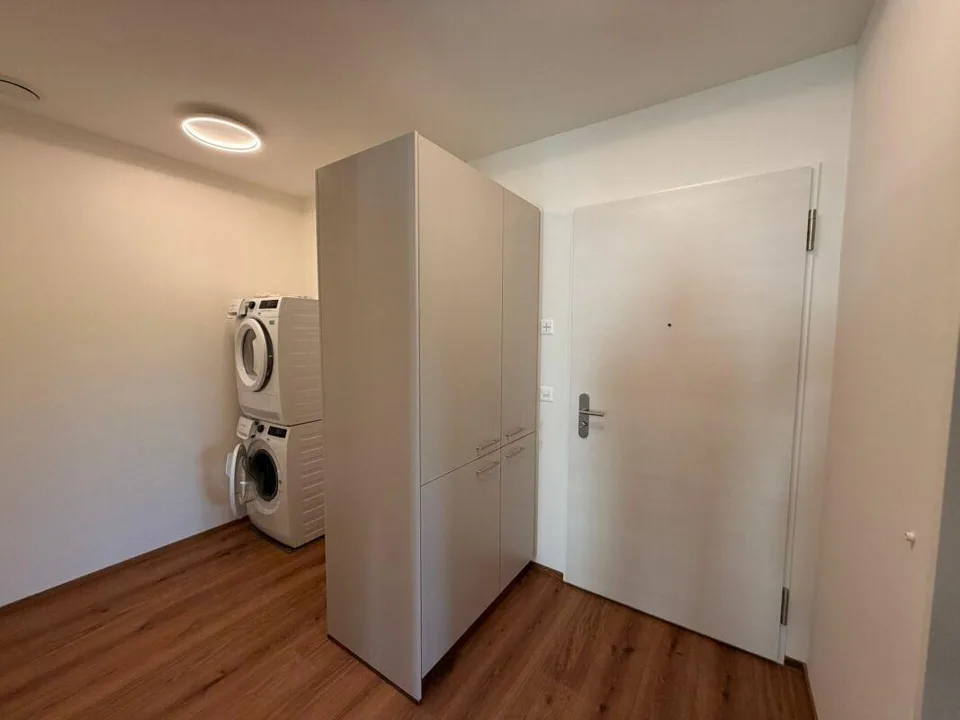 Erstbezug: sonnige 3.5 Zimmer-Wohnung mit Aussicht an ruhiger Lage – foto 4 di 14