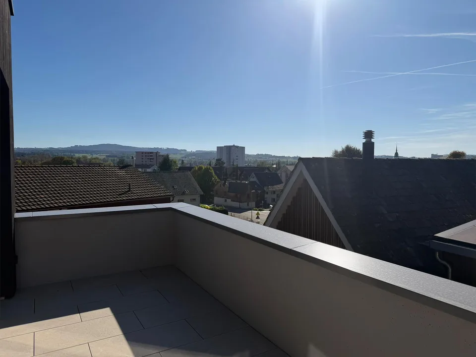 Luxuriöses 3½-Zimmer-Haus mit Galerie und traumhaftem Weitblick – Foto 5 von 5