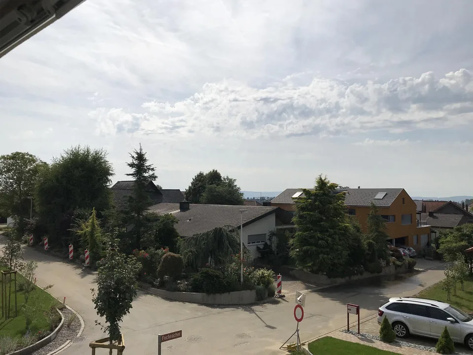 Wohnen mit Weitsicht – moderne 2.5-Zimmerwohnung an ruhiger Lage – photo 11 of 13